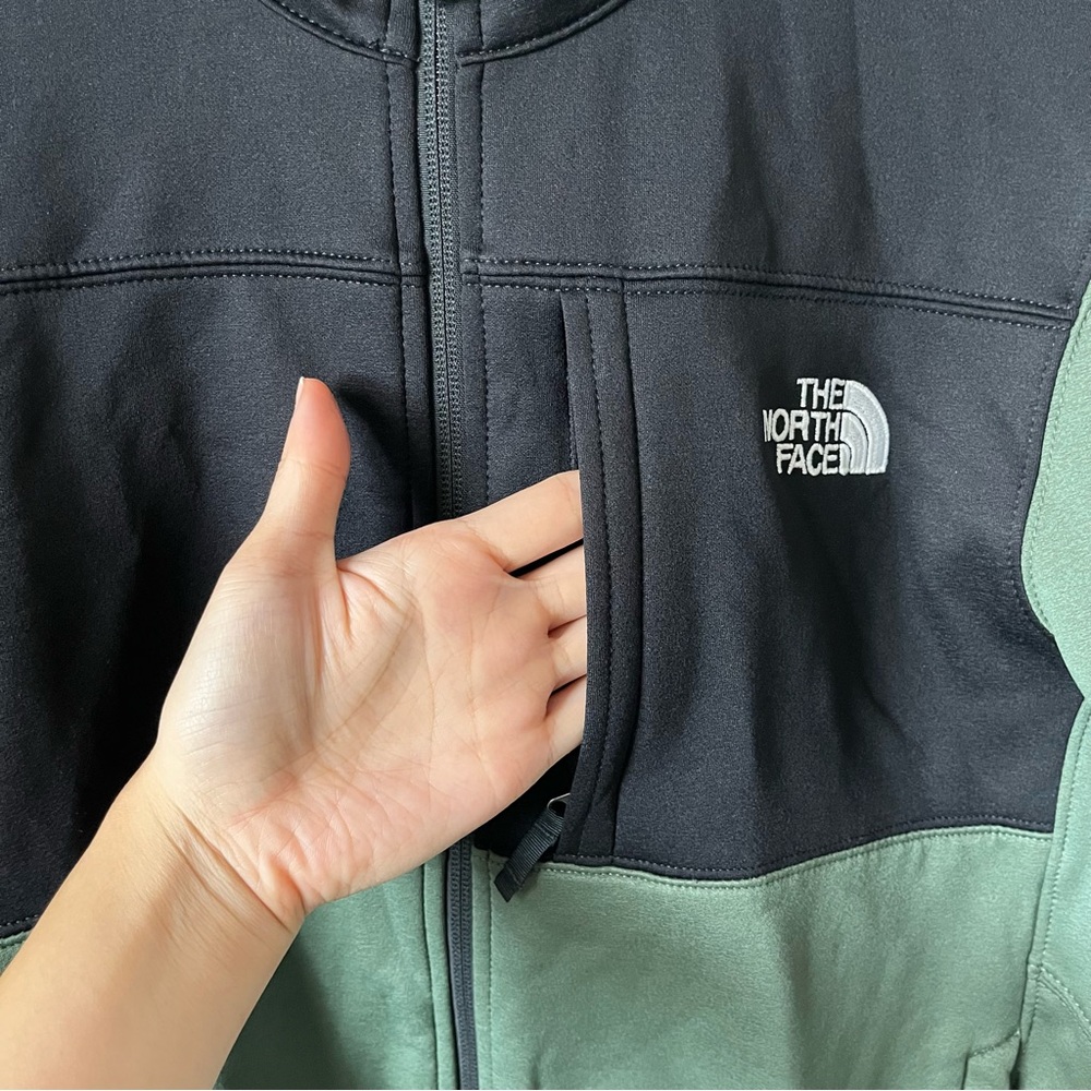The North Face Green Black Classic Outdoor Casual Performance Jacket - Picture 5 of 8